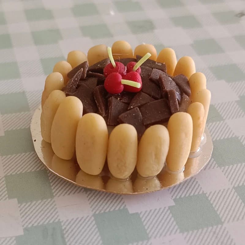Miniature clay cake